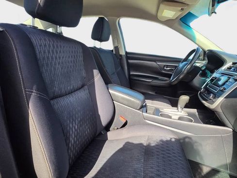 Used 2017 Nissan Altima 2.5 SV FWD image 11