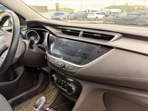 Used 2021 Buick Encore GX Preferred AWD/4WD image 19