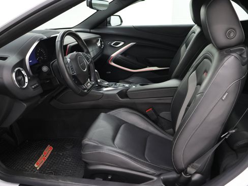 Used 2022 Chevrolet Camaro SS image 8