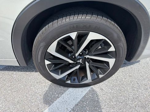 Used 2023 Mitsubishi Outlander SEL FWD image 5