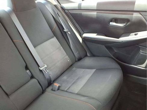 Certified 2024 Nissan Sentra SR FWD image 19