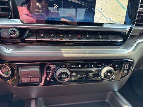 Used 2025 Chevrolet Silverado 2500 High Country image 30