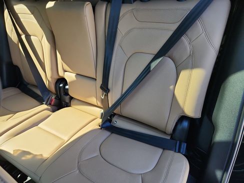 Used 2026 Land Rover Defender 110 S AWD/4WD image 23