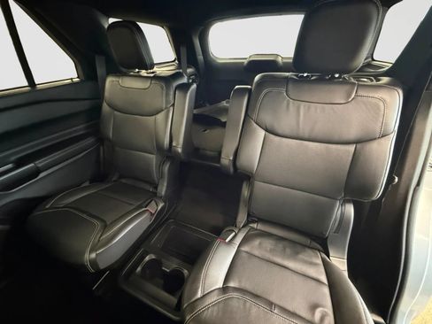 Used 2020 Ford Explorer ST w/ Premium Technology Package AWD/4WD image 15