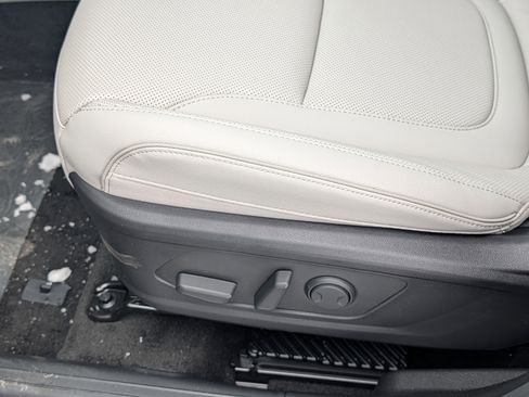 New 2026 Hyundai Tucson Limited image 13