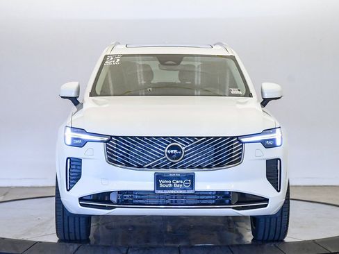 Certified 2025 Volvo XC90 B6 Plus w/ Protection Package Premier image 6