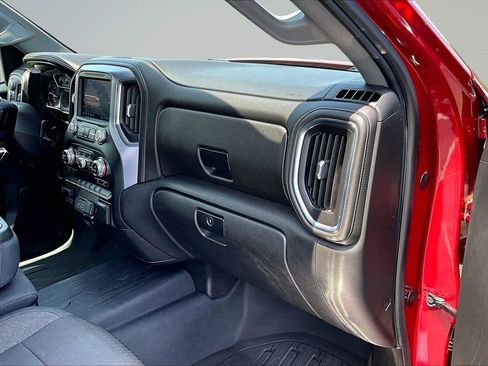 Used 2019 GMC Sierra 1500 SLE w/ SLE Value Package AWD/4WD image 18
