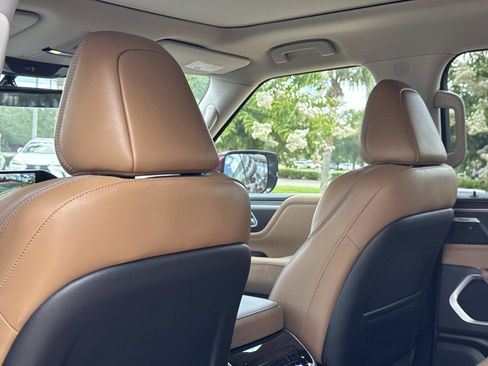 Used 2025 INFINITI QX80 Luxe RWD image 53