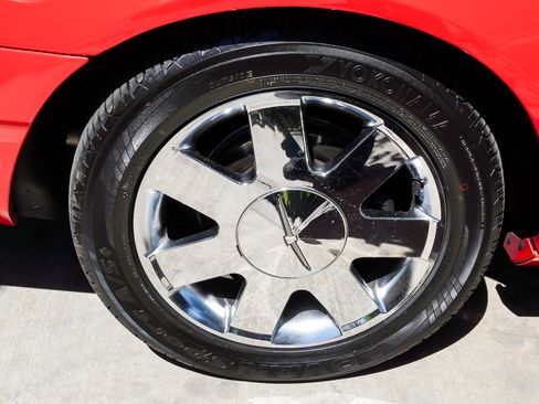Used 2003 Ford Thunderbird RWD image 10