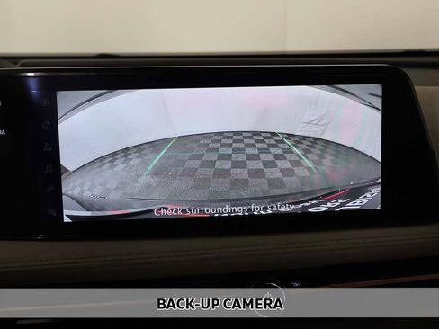 Used 2023 Nissan Ariya AWD image 6