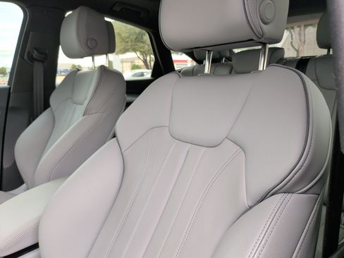 Certified 2025 Audi Q5 2.0T Premium Plus image 25