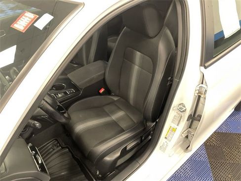 Certified 2022 Honda Civic Sport image 11
