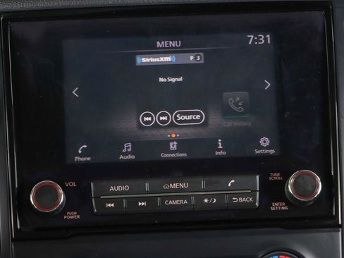 Used 2023 Nissan Titan SV image 19