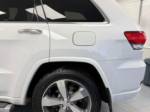 Used 2015 Jeep Grand Cherokee Overland AWD/4WD image 8
