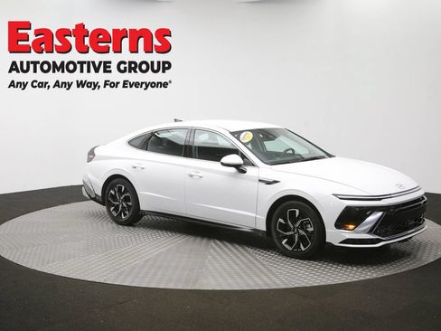 Used 2025 Hyundai Sonata SEL FWD image 42