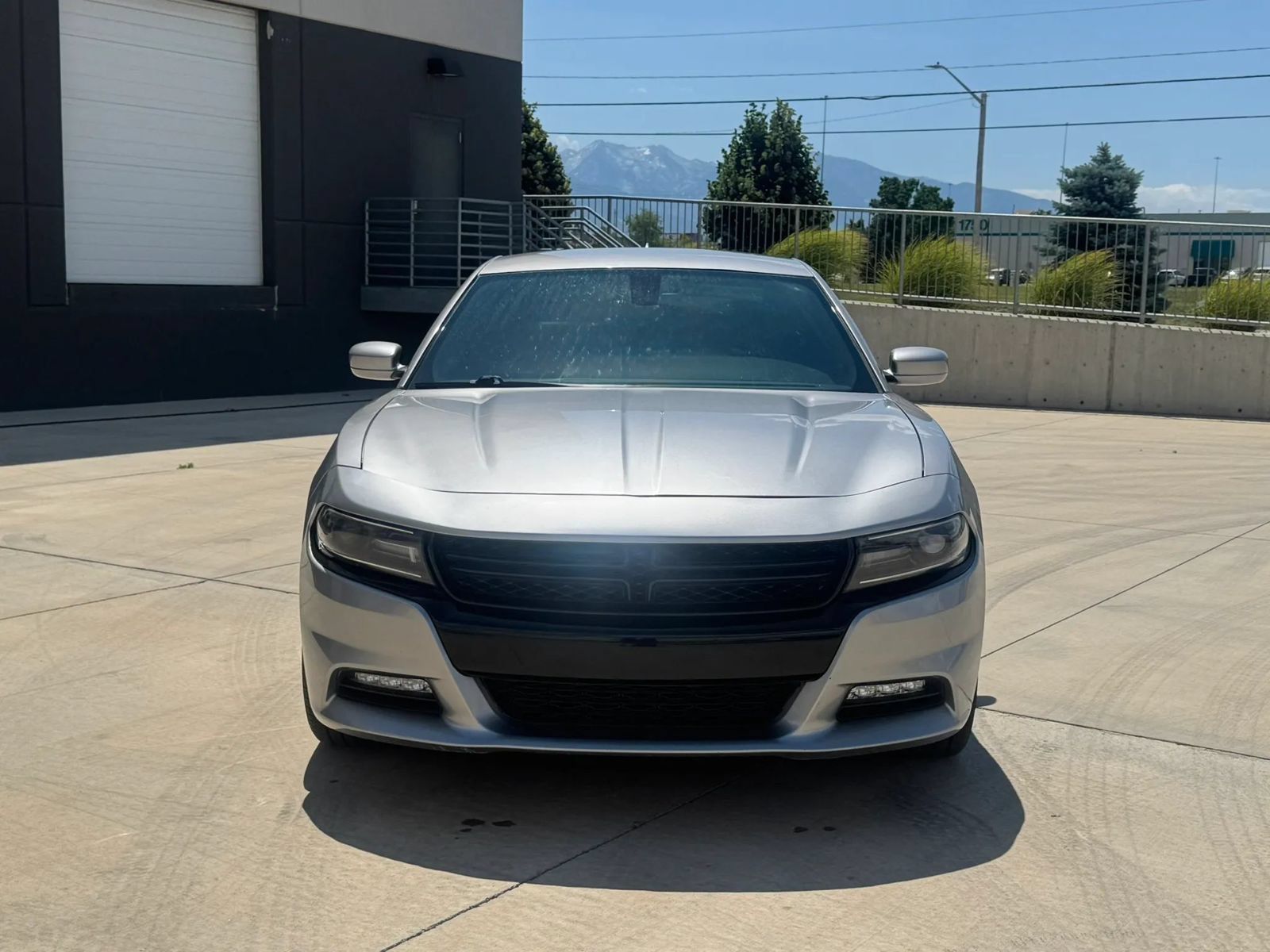 Used 2015 Dodge Charger SXT RWD image 10