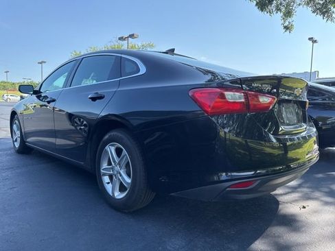 Used 2023 Chevrolet Malibu LT image 3