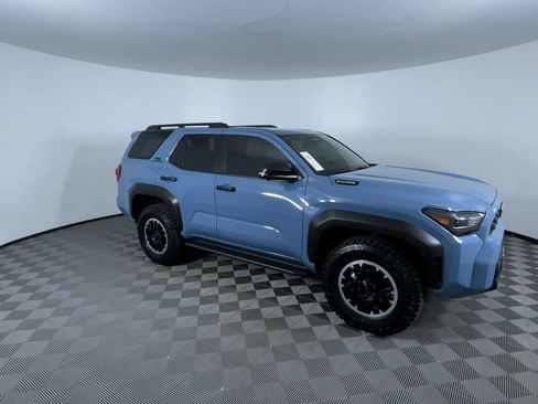 Used 2025 Toyota 4Runner TRD Off-Road Premium w/ Tow Technology Package AWD/4WD image 2