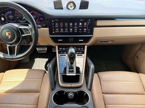 Used 2023 Porsche Cayenne GTS AWD/4WD image 19