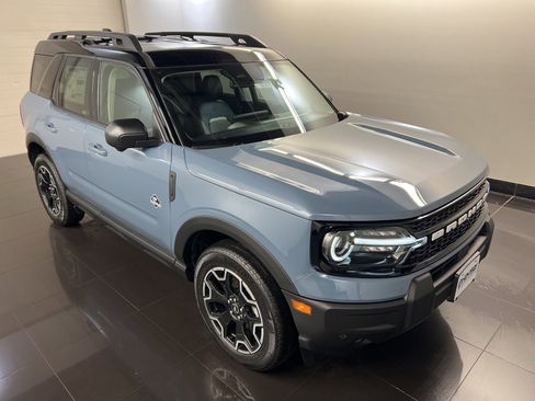 New 2025 Ford Bronco Sport Outer Banks w/ Outer Banks Tech Package+ image 1