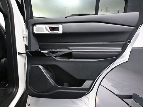 Used 2022 Ford Explorer ST w/ ST Street Pack image 52