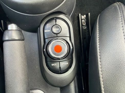 Used 2020 MINI Cooper S FWD image 26