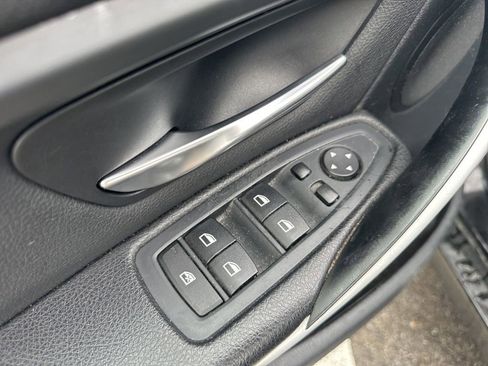 Used 2013 BMW 328i xDrive Sedan AWD/4WD image 17