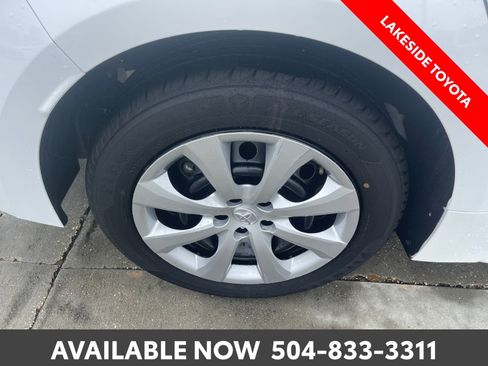 Used 2024 Toyota Corolla LE FWD image 11
