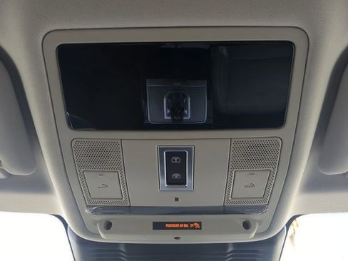 Used 2023 Land Rover Range Rover Evoque S image 24