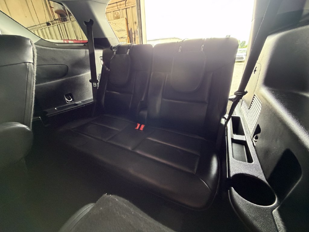 Used 2023 Ford Explorer XLT w/ Equipment Group 202A RWD image 20