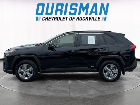 Used 2025 Toyota RAV4 XLE w/ Convenience Package AWD/4WD image 3