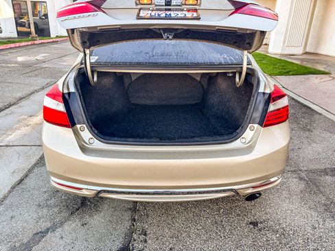 Used 2017 Honda Accord LX image 13