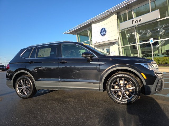 Used 2023 Volkswagen Tiguan SE w/ Panoramic Sunroof Package AWD/4WD 360° Tour