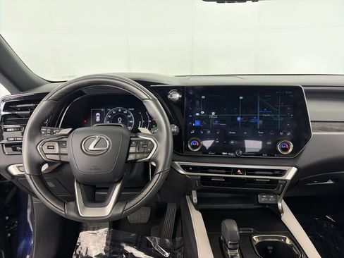 Used 2024 Lexus RX 350 Premium w/ Convenience Package AWD/4WD image 3