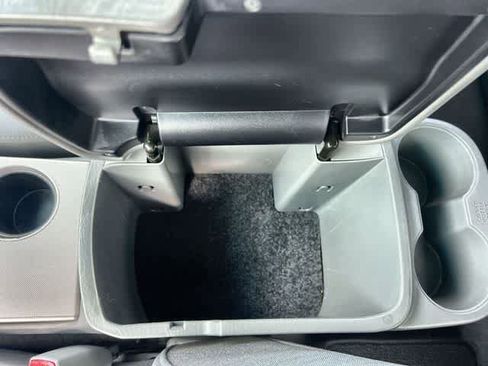 Used 2010 Toyota Tacoma PreRunner image 27