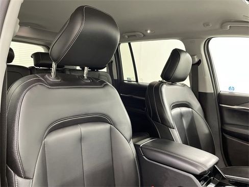 Used 2023 Jeep Grand Cherokee Limited image 19