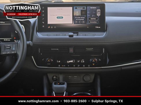 Used 2024 Nissan Rogue SL FWD image 13