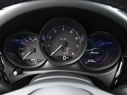 Certified 2026 Porsche Macan AWD/4WD image 20