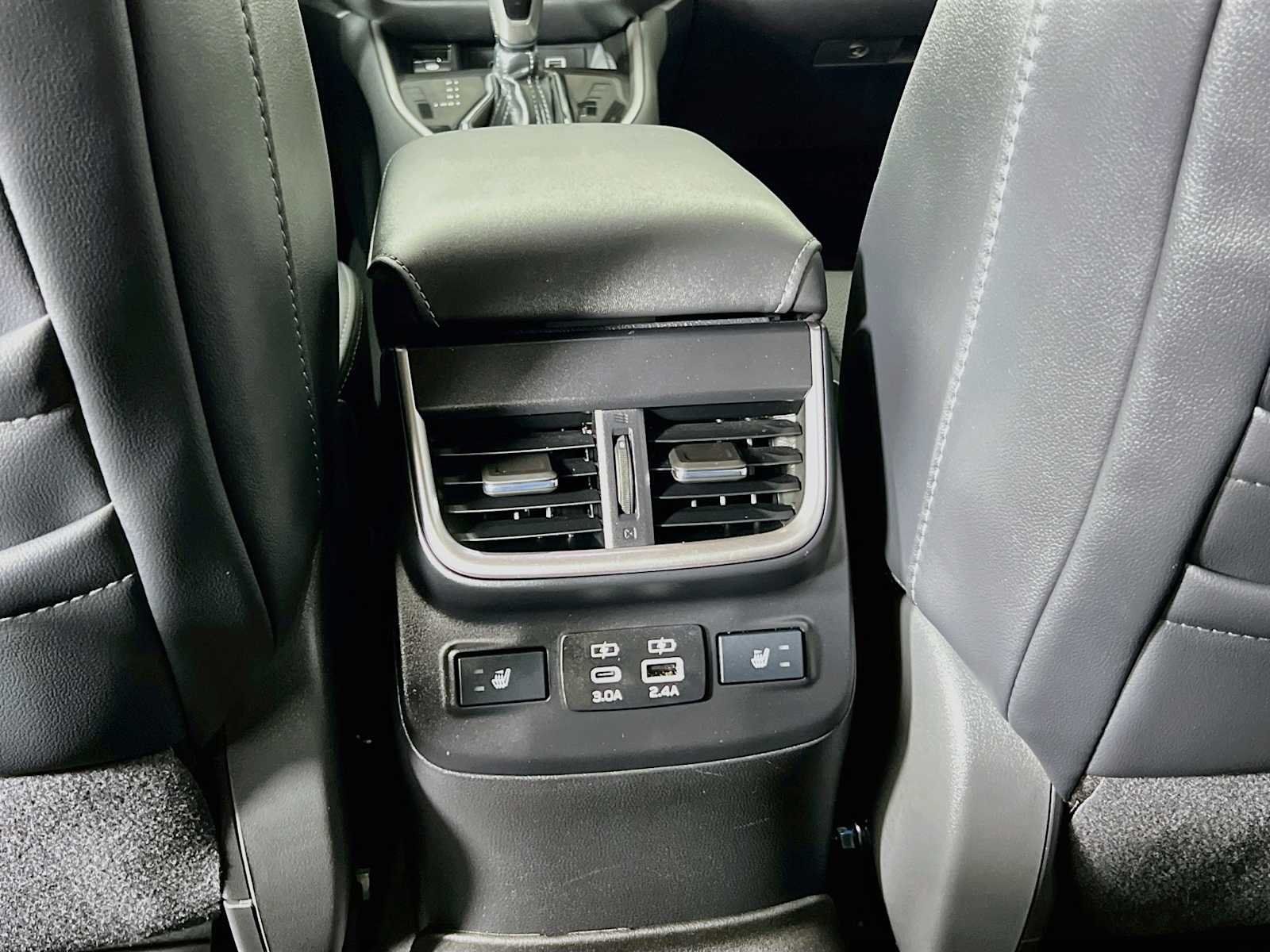Used 2025 Subaru Outback Limited AWD/4WD image 27