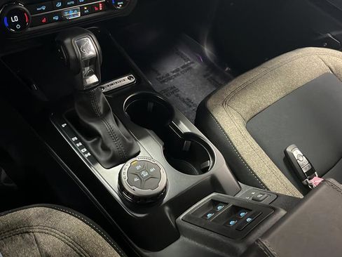 Used 2025 Ford Bronco Big Bend image 19