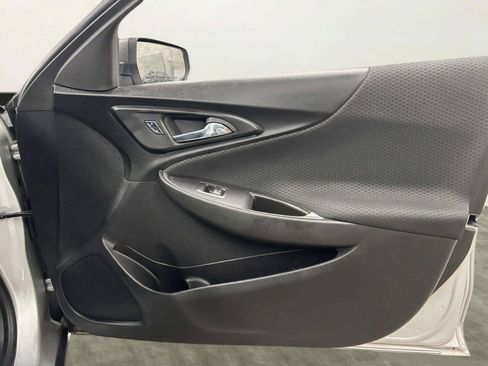 Used 2017 Chevrolet Malibu LS FWD image 18