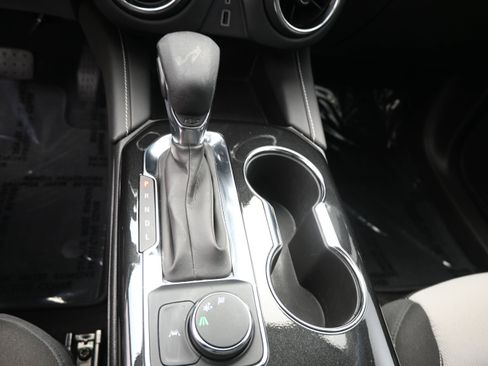 Used 2023 Chevrolet Blazer LT FWD image 19