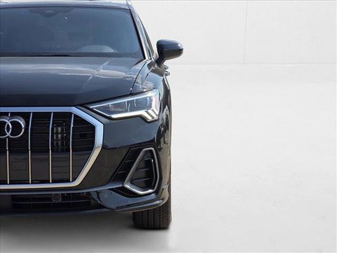 New 2025 Audi Q3 2.0T Premium image 10
