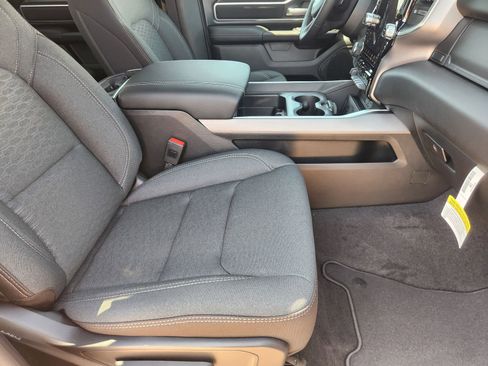 New 2026 RAM 1500 4x4 Crew Cab image 13