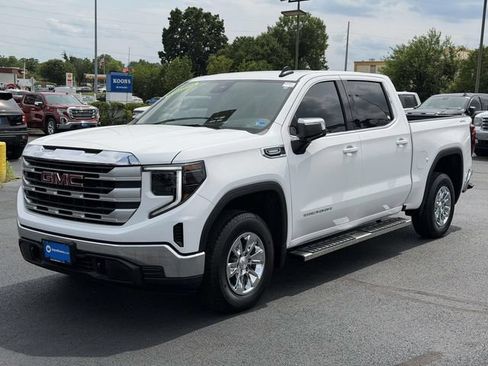 Used 2026 GMC Sierra 1500 SLE w/ Preferred Package AWD/4WD image 4