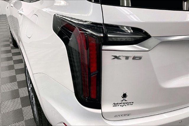 Used 2024 Cadillac XT6 Sport w/ Technology Package AWD/4WD image 37