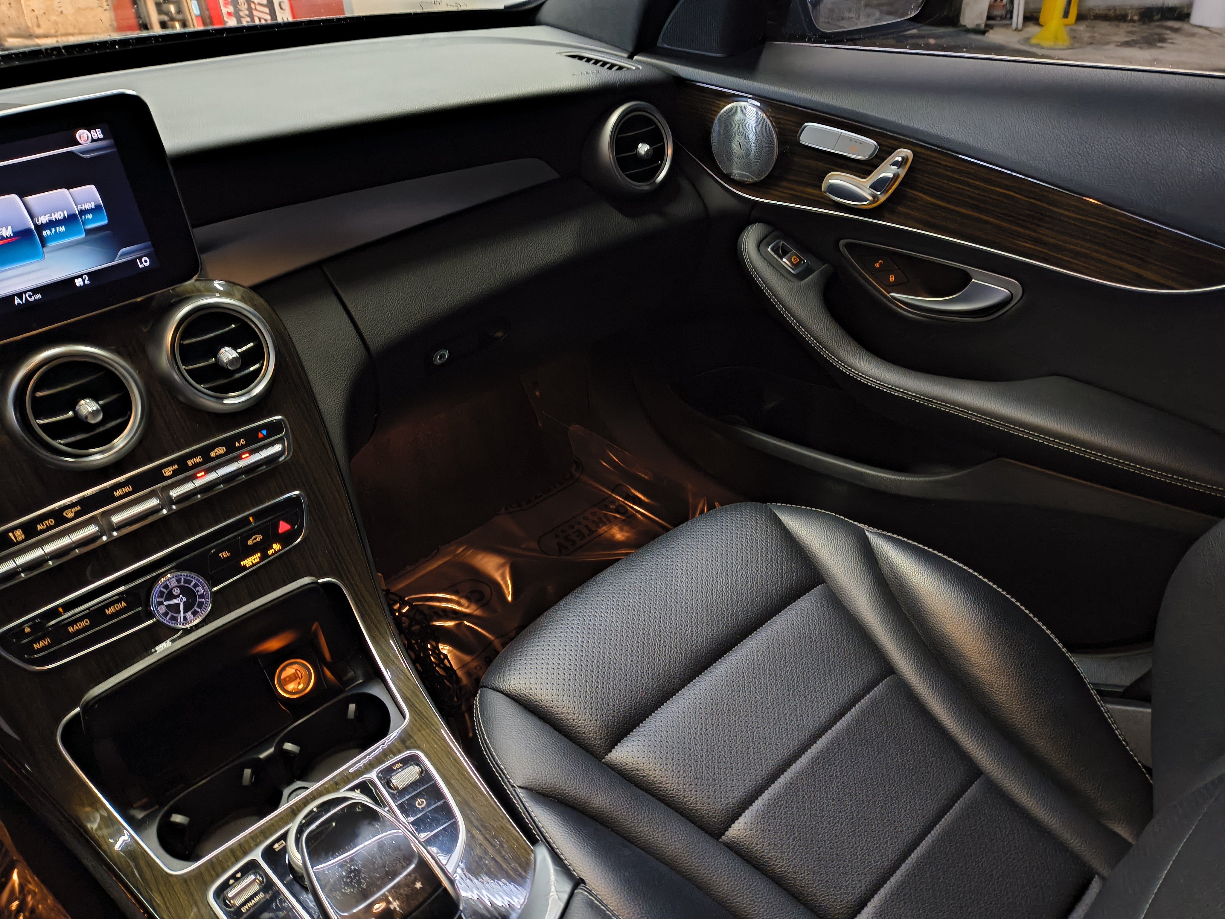 Used 2018 Mercedes-Benz C 300 Sedan image 17