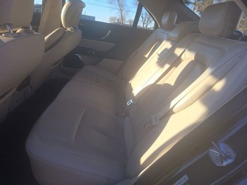 Used 2017 Lincoln Continental Select FWD image 15