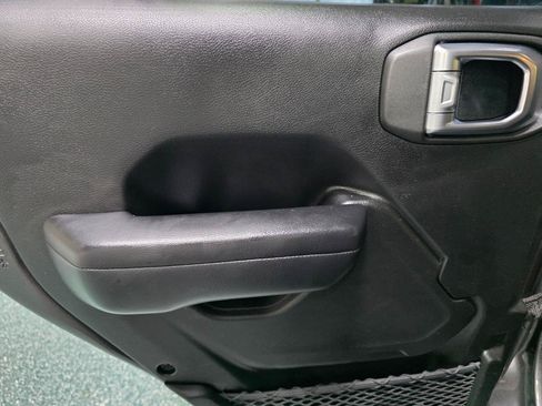 Used 2019 Jeep Wrangler Unlimited Rubicon AWD/4WD image 21