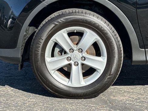 Used 2014 Toyota RAV4 XLE AWD/4WD image 25